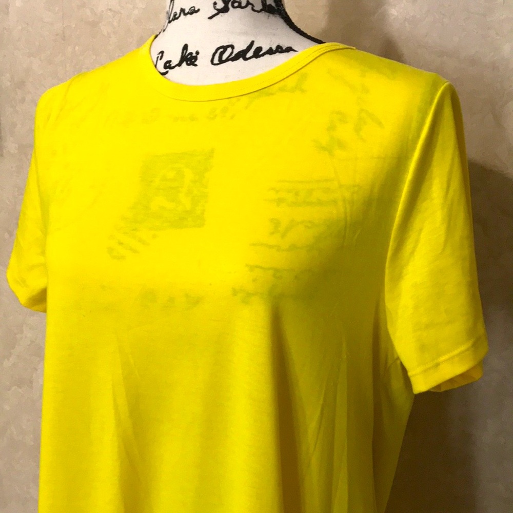 solid yellow short sleeved tunic | LuLaRoe Melissa